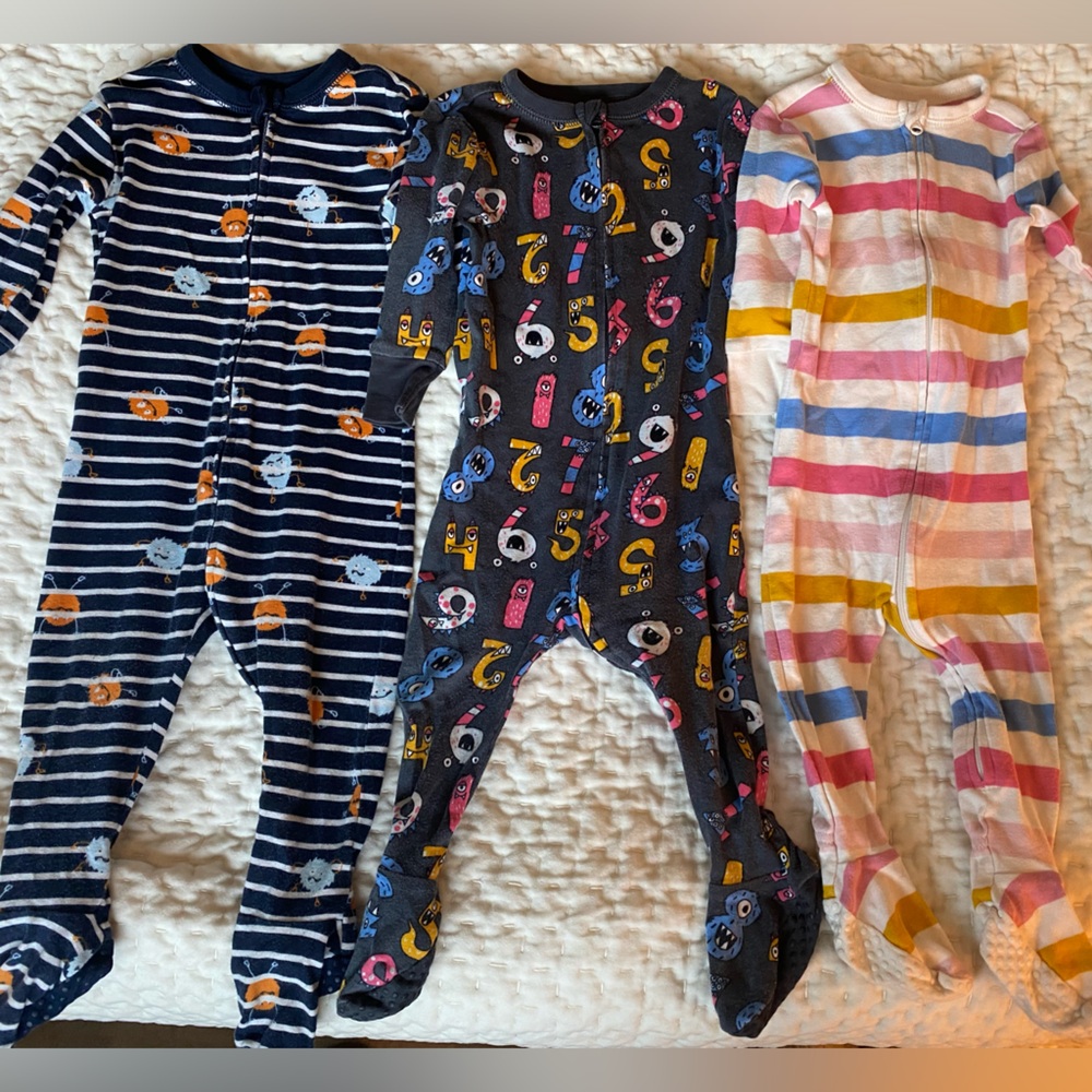 Old Navy Footed Pajamas - 6M-12M